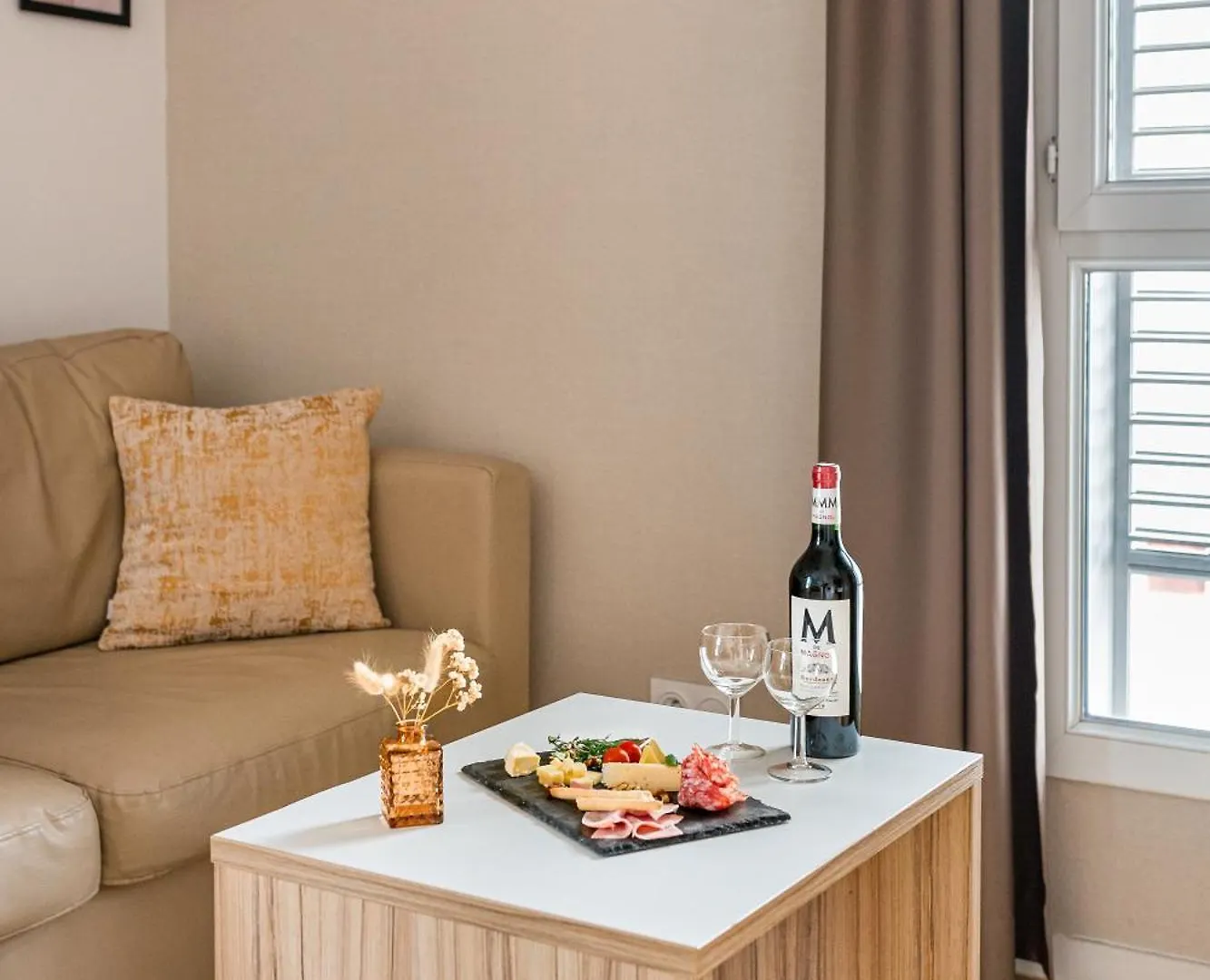 Appart Hotel Q7 Lodge Lyon 7 4*,