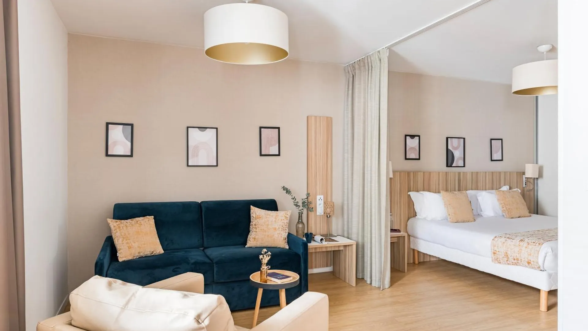 **** Aparthotel Appart Hotel Q7 Lodge Lyon 7 France