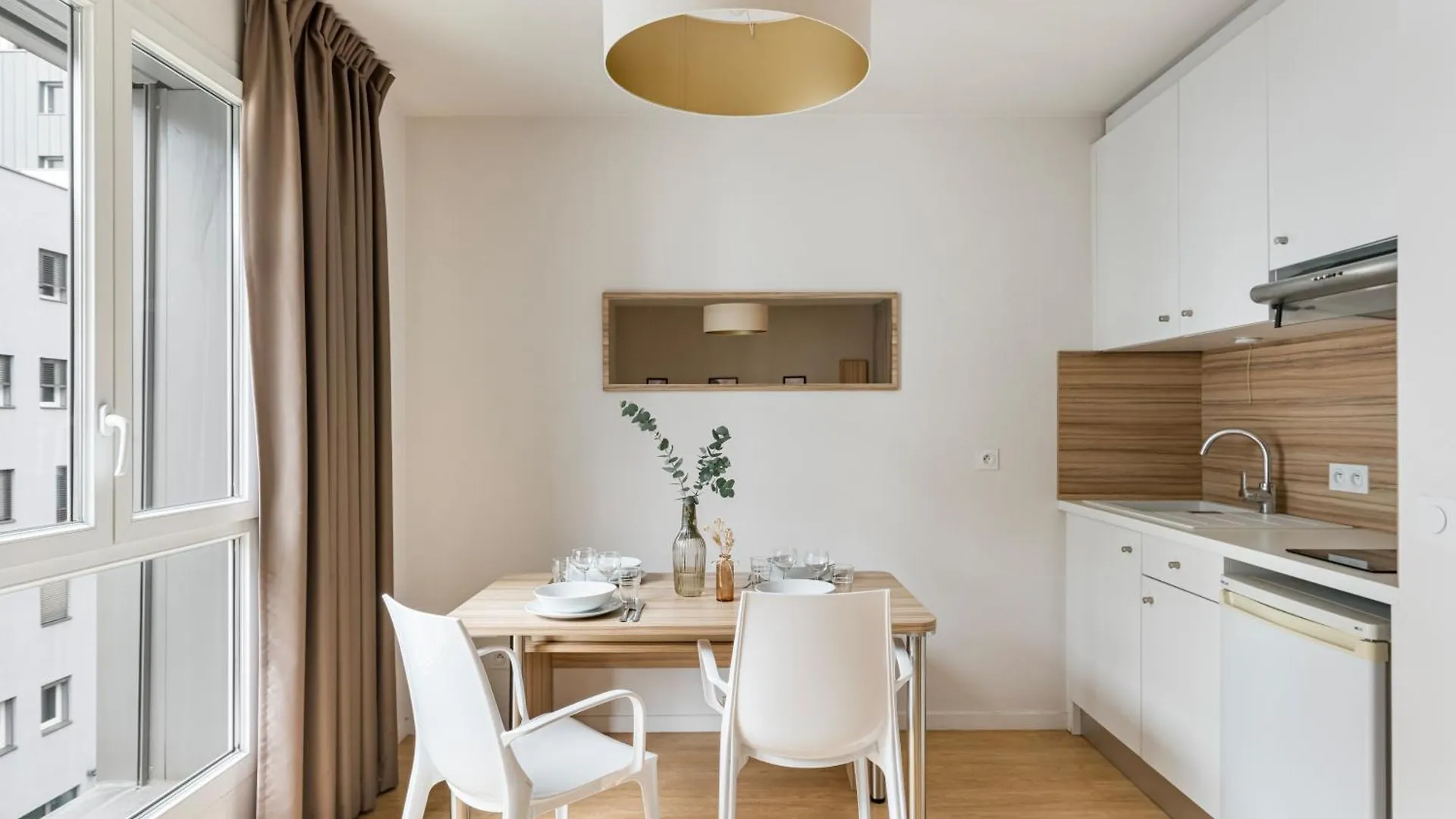Appart Hotel Q7 Lodge Lyon 7 4*,