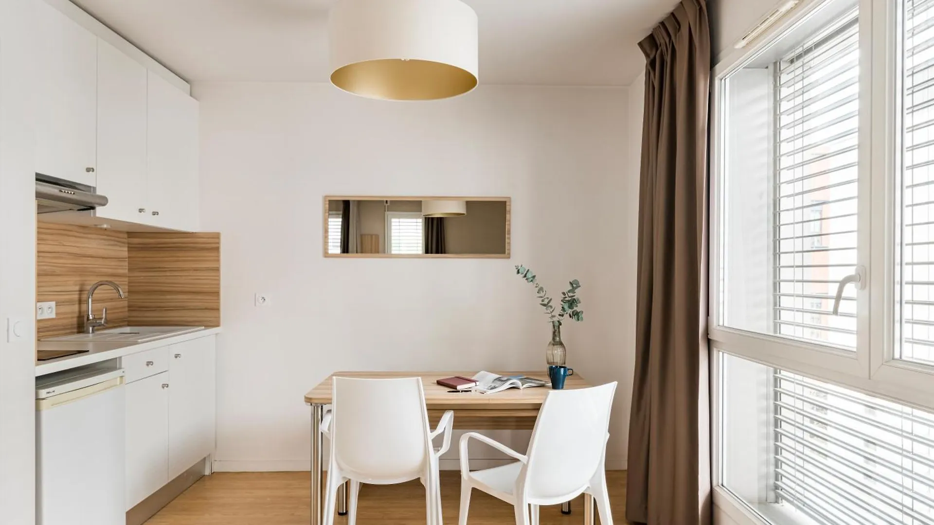 Appart Hotel Q7 Lodge Lyon 7 4*,