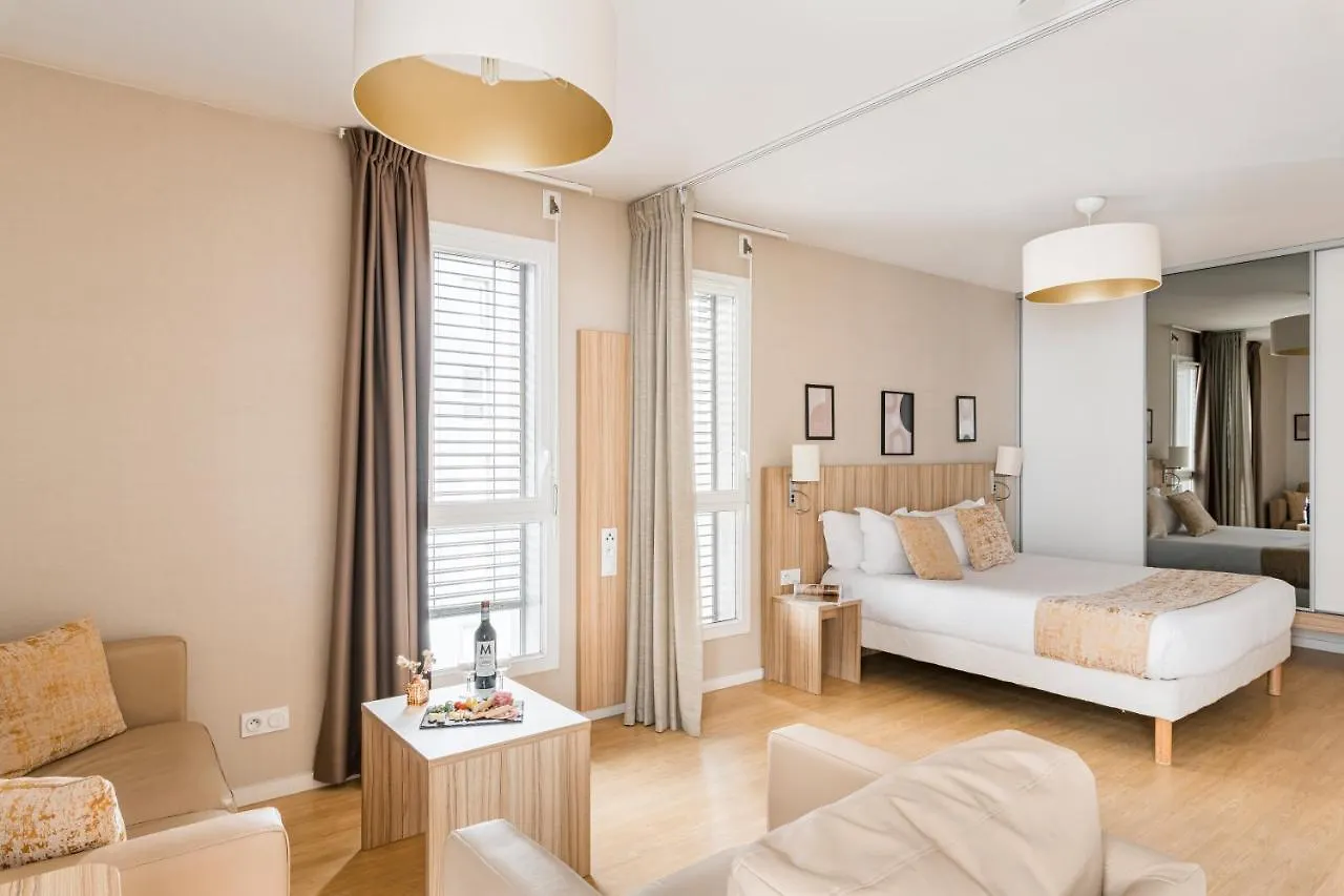 Appart Hotel Q7 Lodge Lyon 7 France