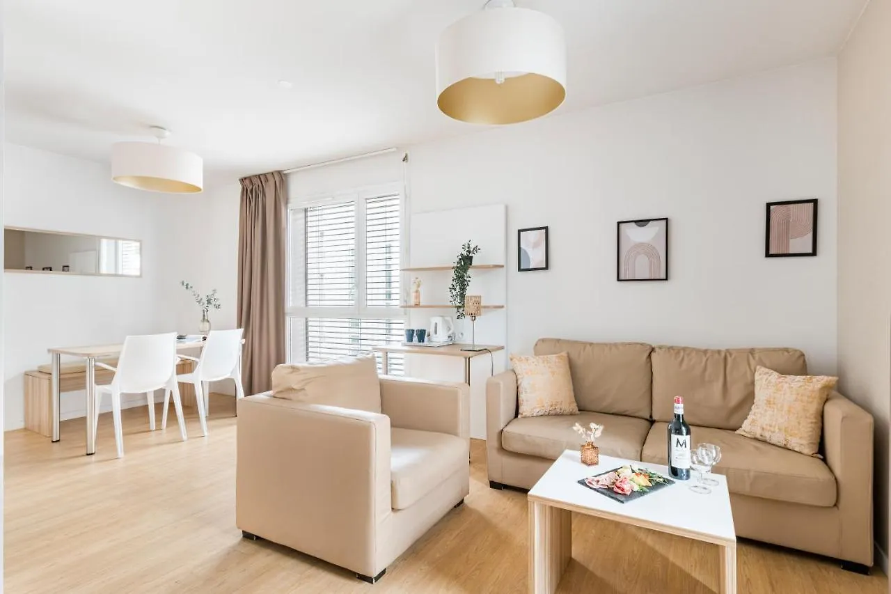 Appart Hotel Q7 Lodge Lyon 7 France