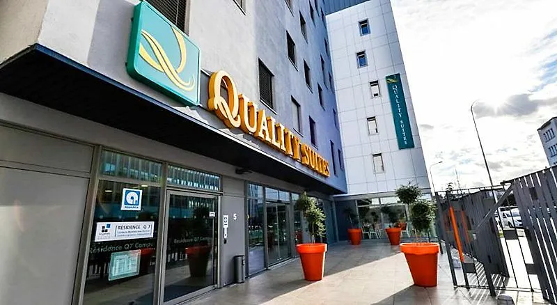 Appart Hotel Q7 Lodge Lyon 7 4*,