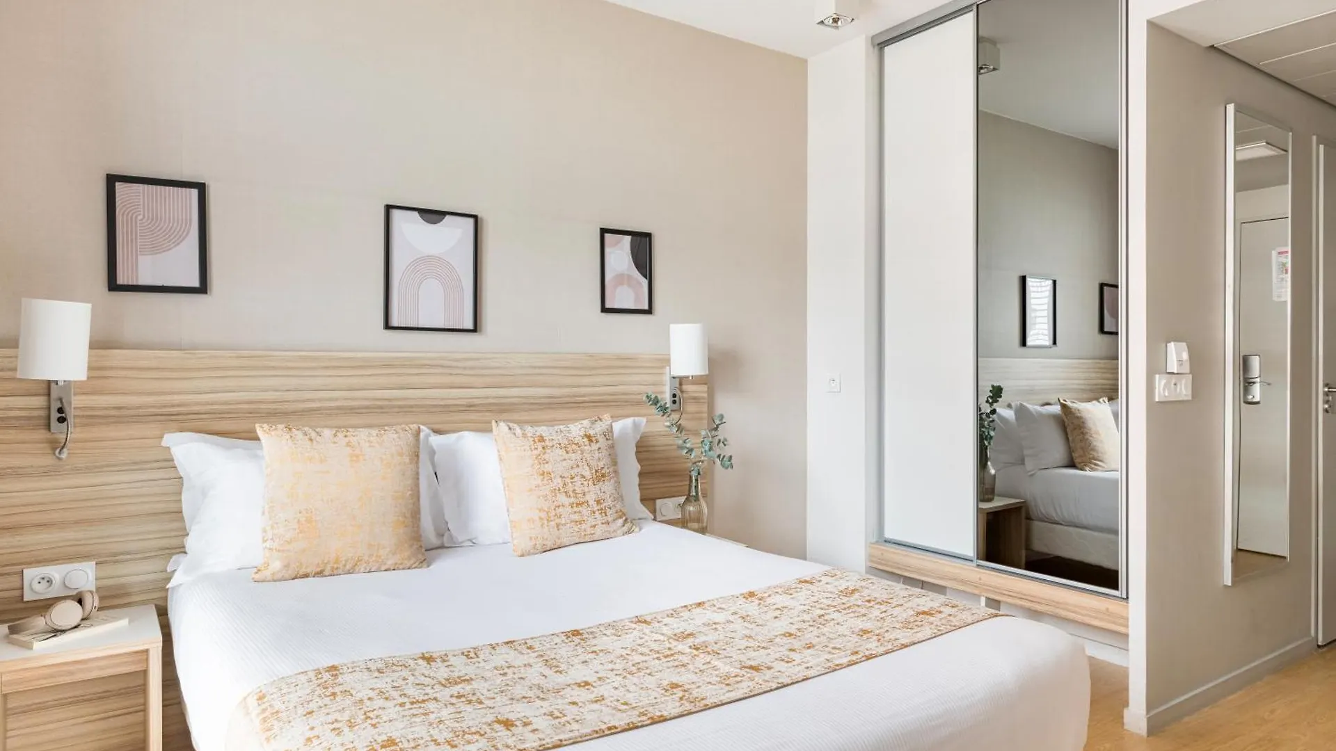 **** Lägenhetshotell Appart Hotel Q7 Lodge Lyon 7 Frankrike